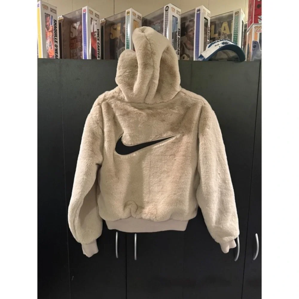 Nike Faux Fur Hooded Jacket Beige Zip Up Swoosh Women's‎ XS